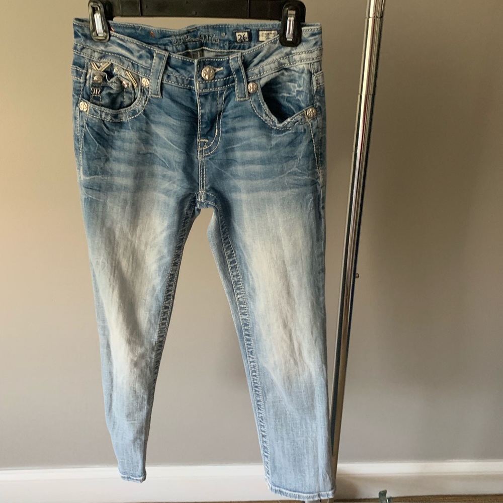 Miss me standard crop jeans